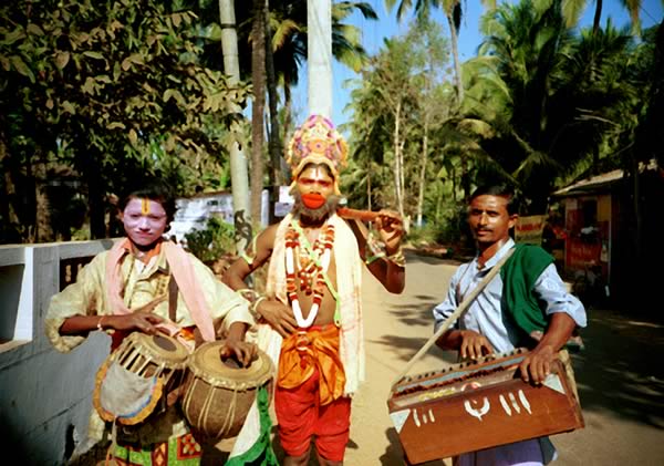 threeholymusicians